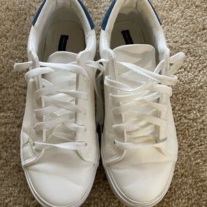French Connection Becka Sneaker